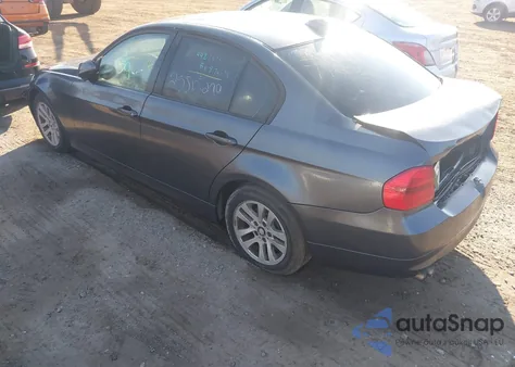 2007 BMW 328Xi из США, поврежденный, VIN WBAVC93517KX56408